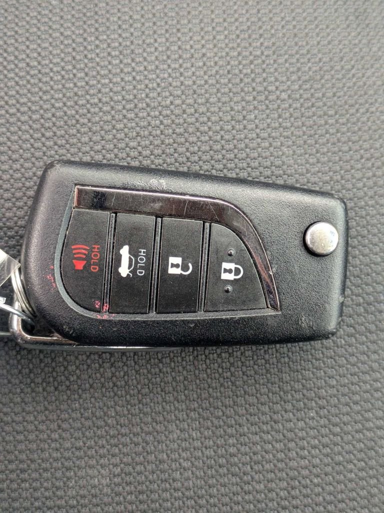 Used 2023 White Toyota LE image 32