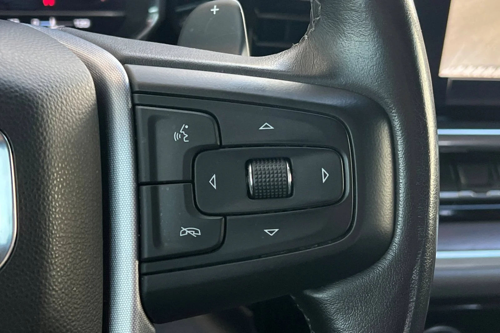 Used 2022 Summit White GMC SLT image 34