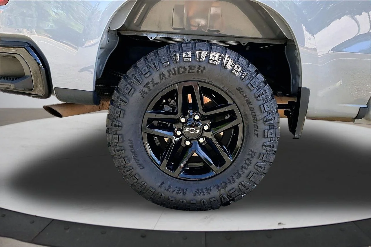 Certified Used 2024 Gray Chevrolet Custom Trail Boss image 34