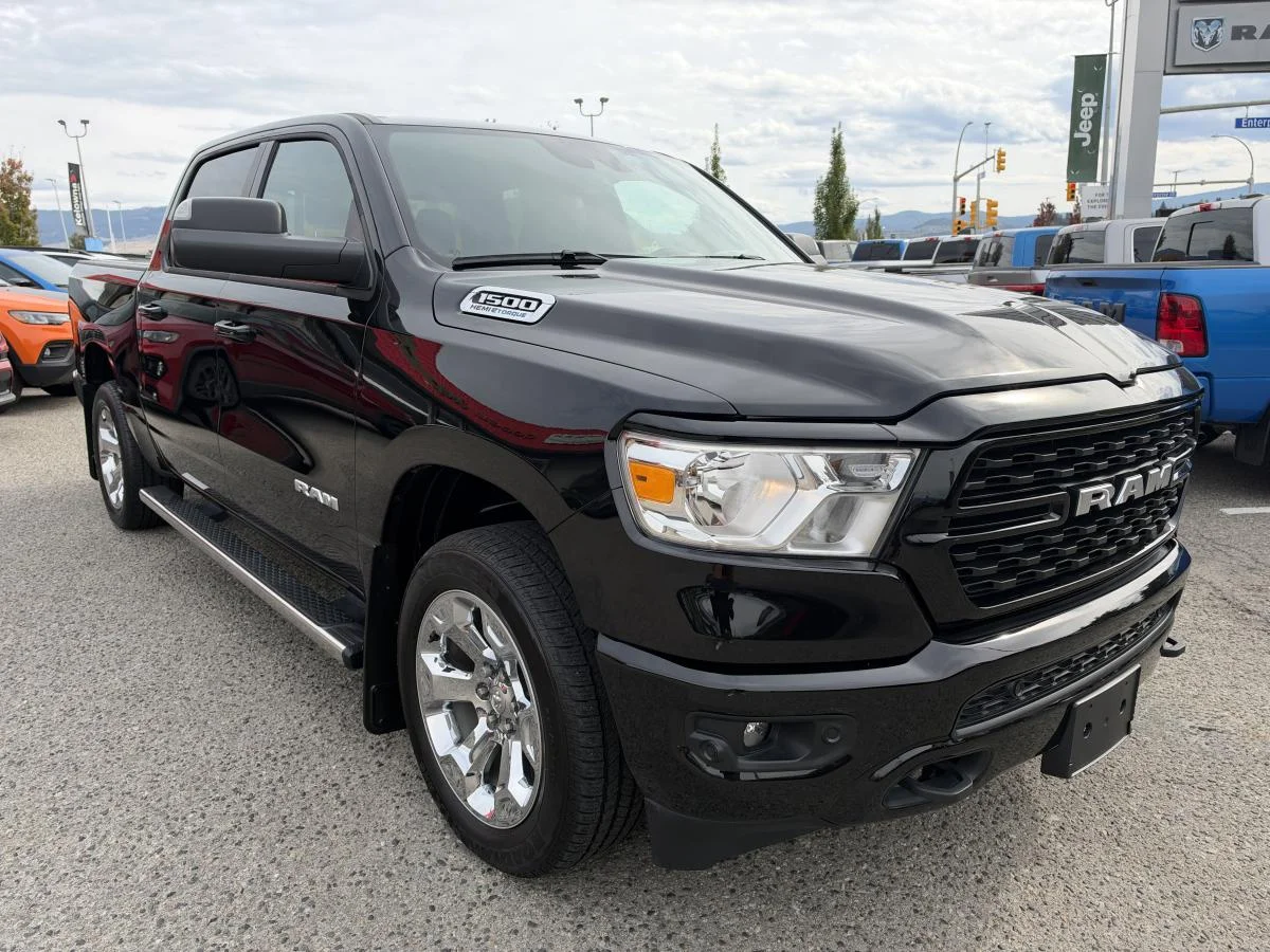 Used 2024 Black RAM Big Horn C/c 4x4 5.7 image 9