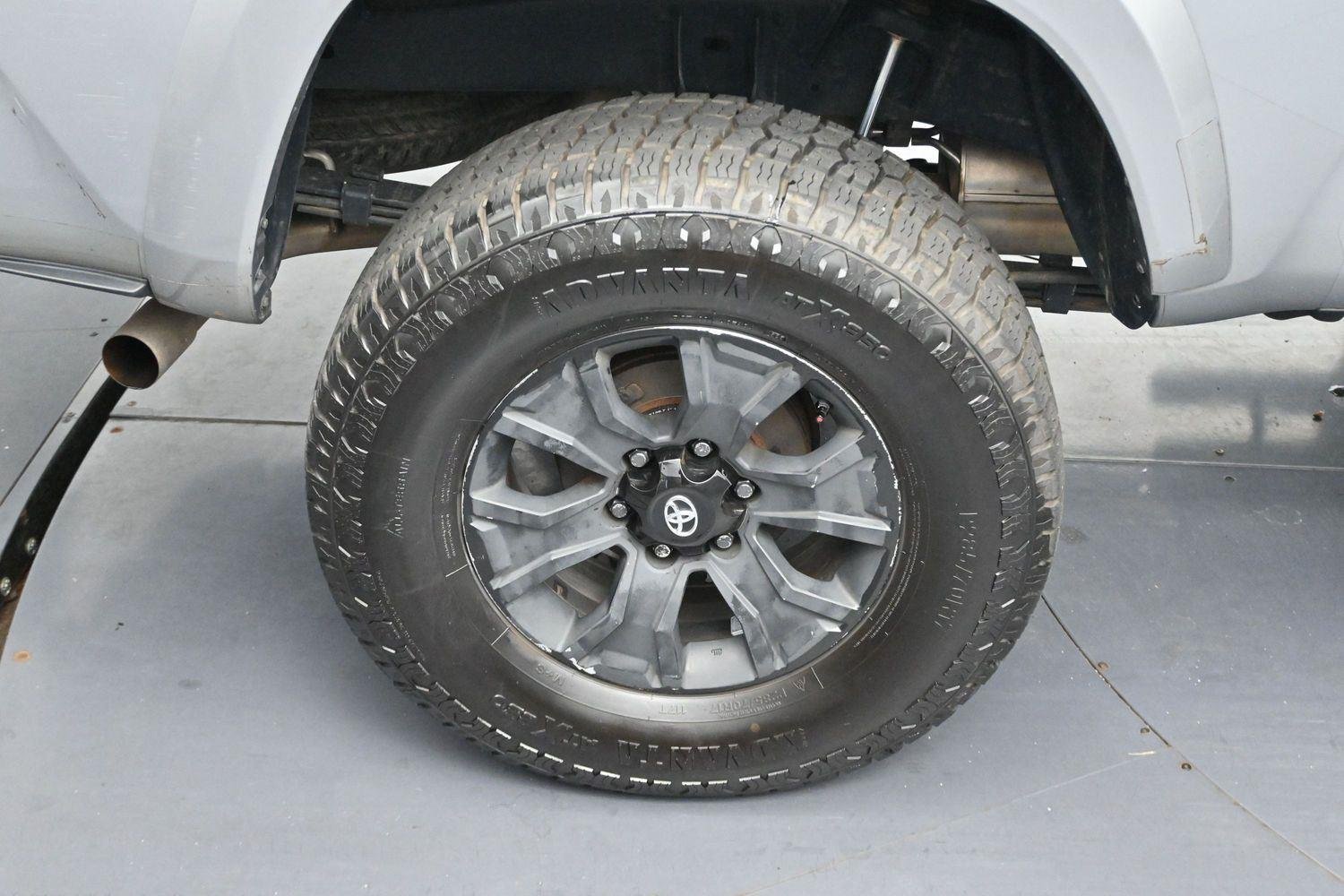 Used 2020 Silver Sky Metallic Toyota SR5 image 32