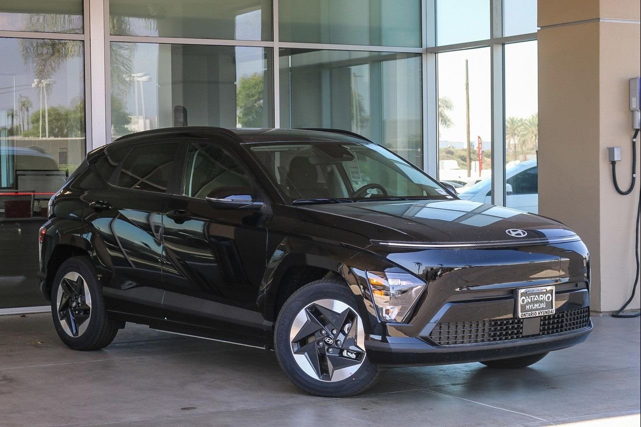 2025 Hyundai Kona EV SEL - Photo 31