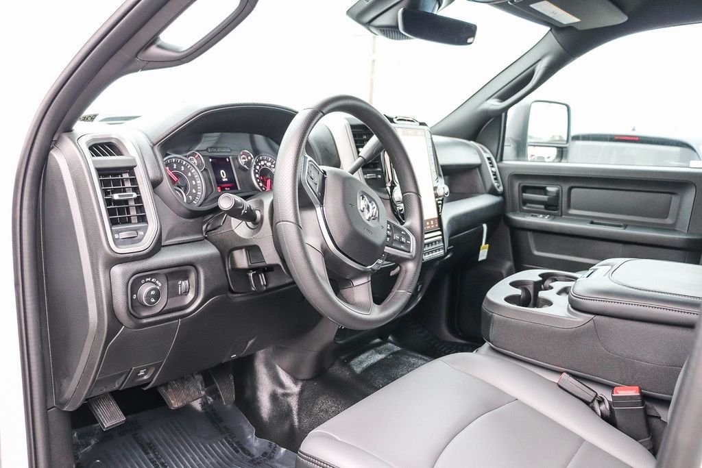New 2026 Bright White Clearcoat Ram Tradesman image 21