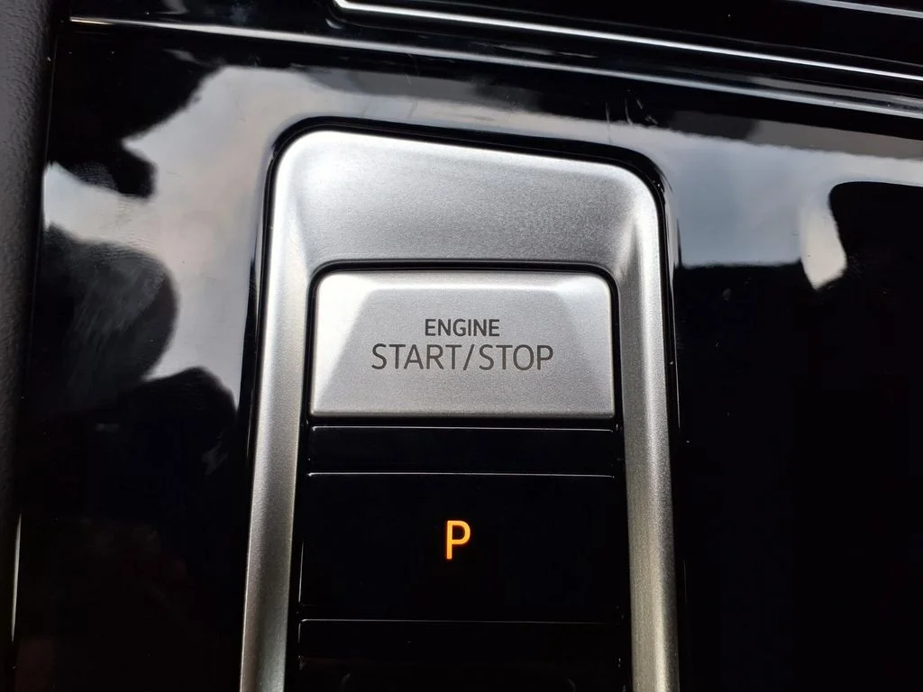 New 2026 Silver Mist Metallic Volkswagen 2.0T SEL Premium R-Line image 18