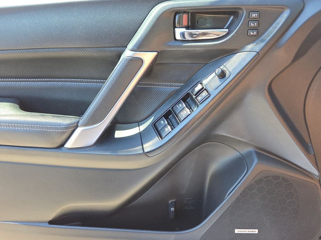 Used 2018 Blue Subaru 2.5i Touring image 28