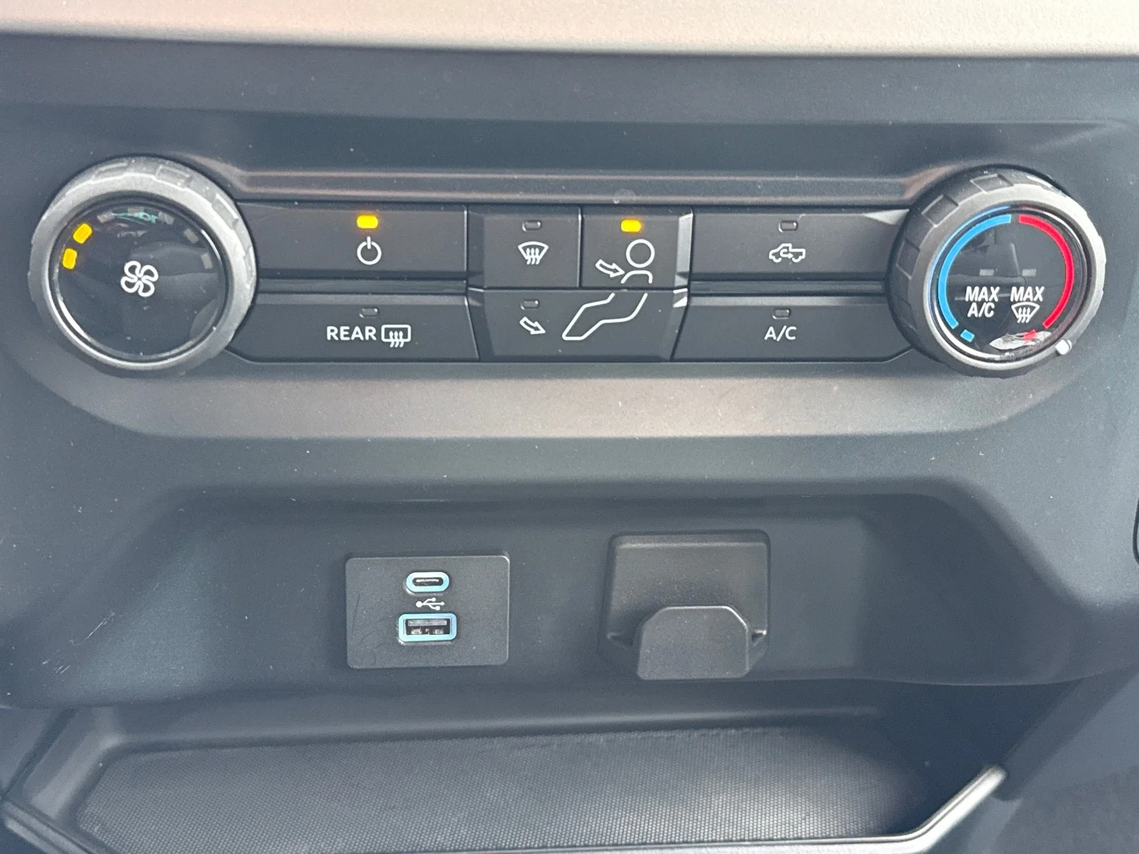 Used 2023 Antimatter Blue Metallic Ford XLT 4WD image 24