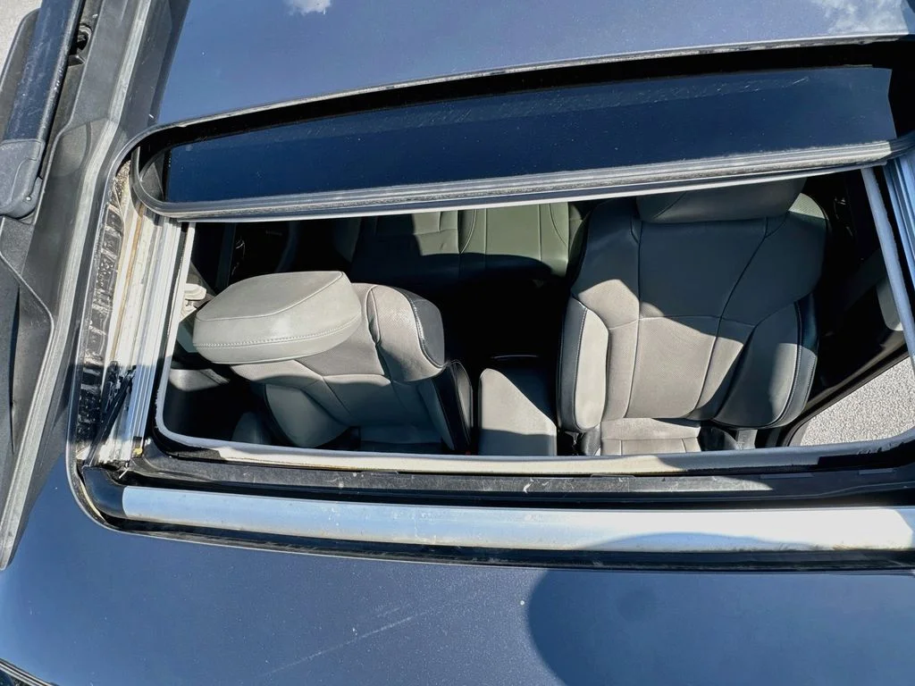 Used 2022 Gray Subaru Limited image 26