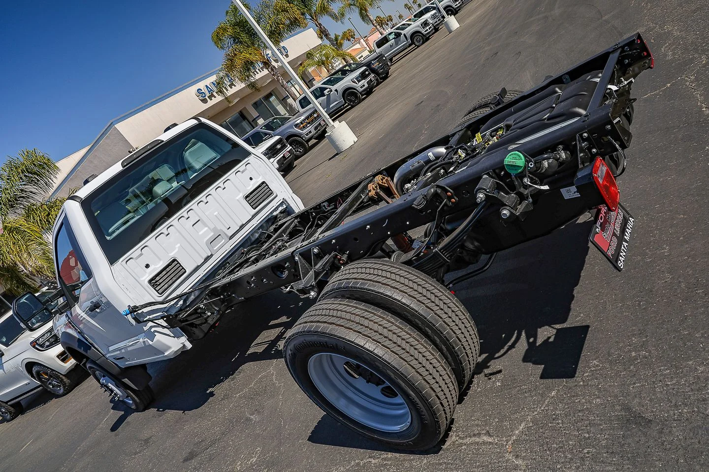 New 2026 Oxford White Ford F-450® XL image 8