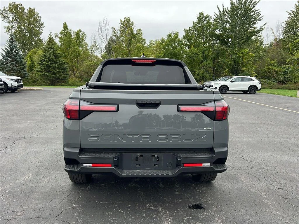 Used 2023 Hampton Gray Hyundai SEL image 15