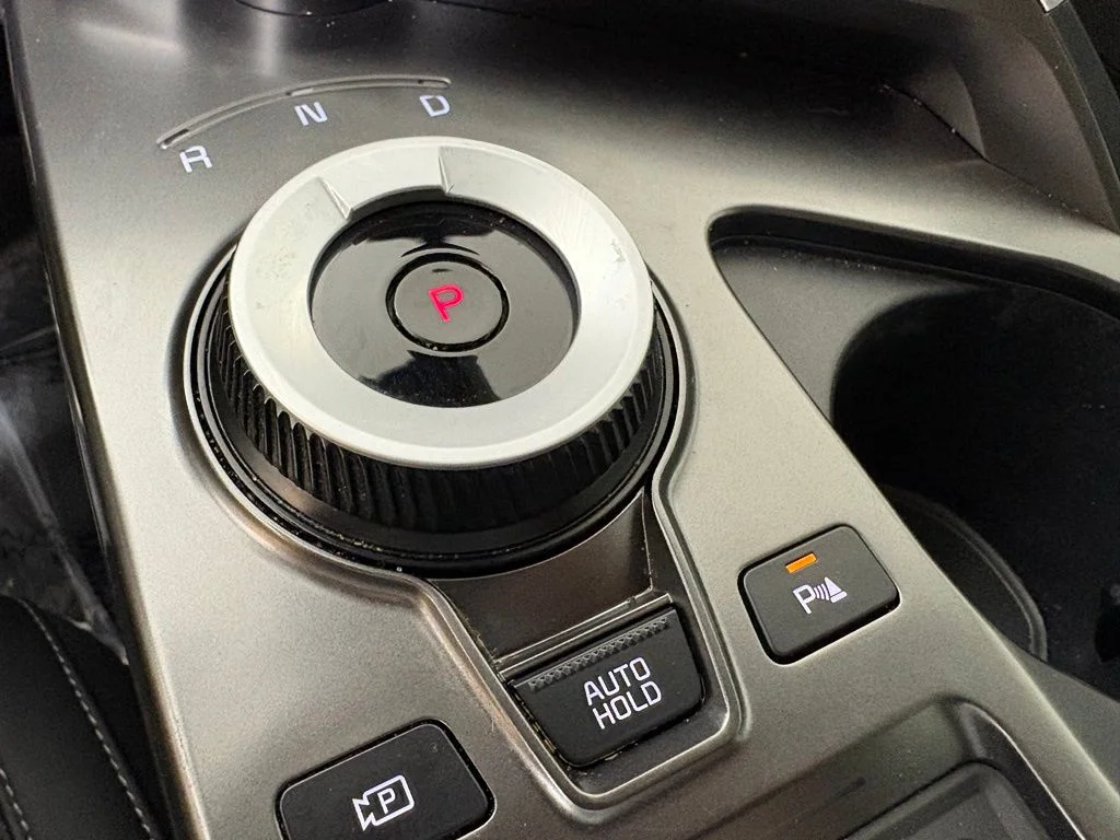 Used 2023 Gray Kia Wind image 36