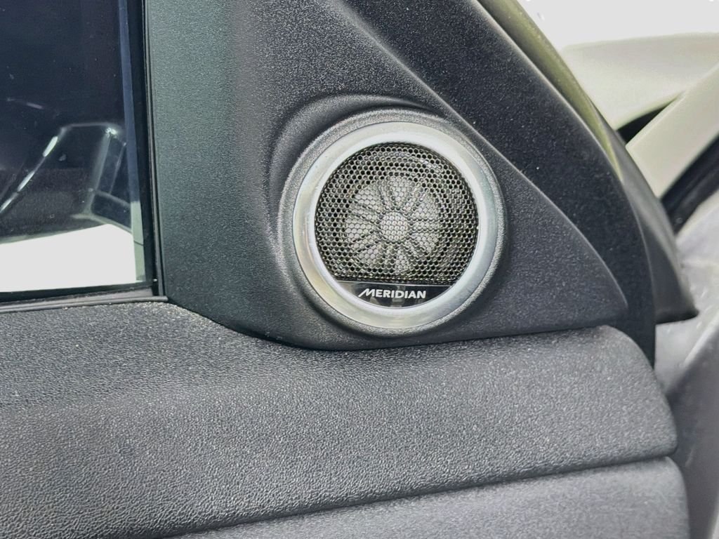 Certified Used 2023 Gray Land Rover SE image 19