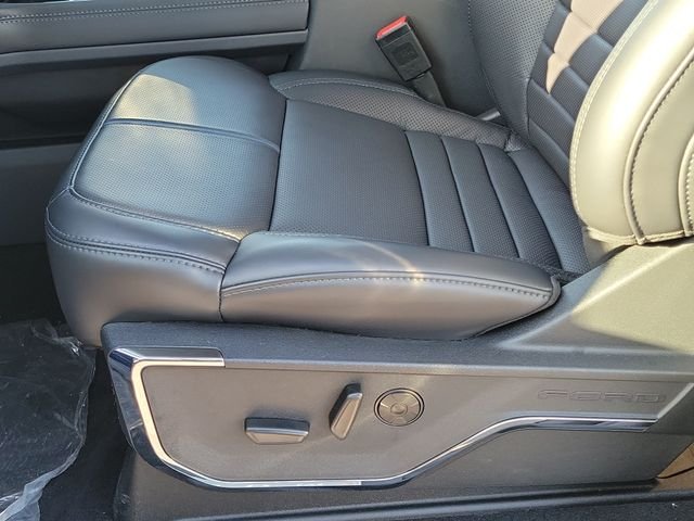 New 2026 Argon Blue Metallic Ford F-450® Platinum® image 18