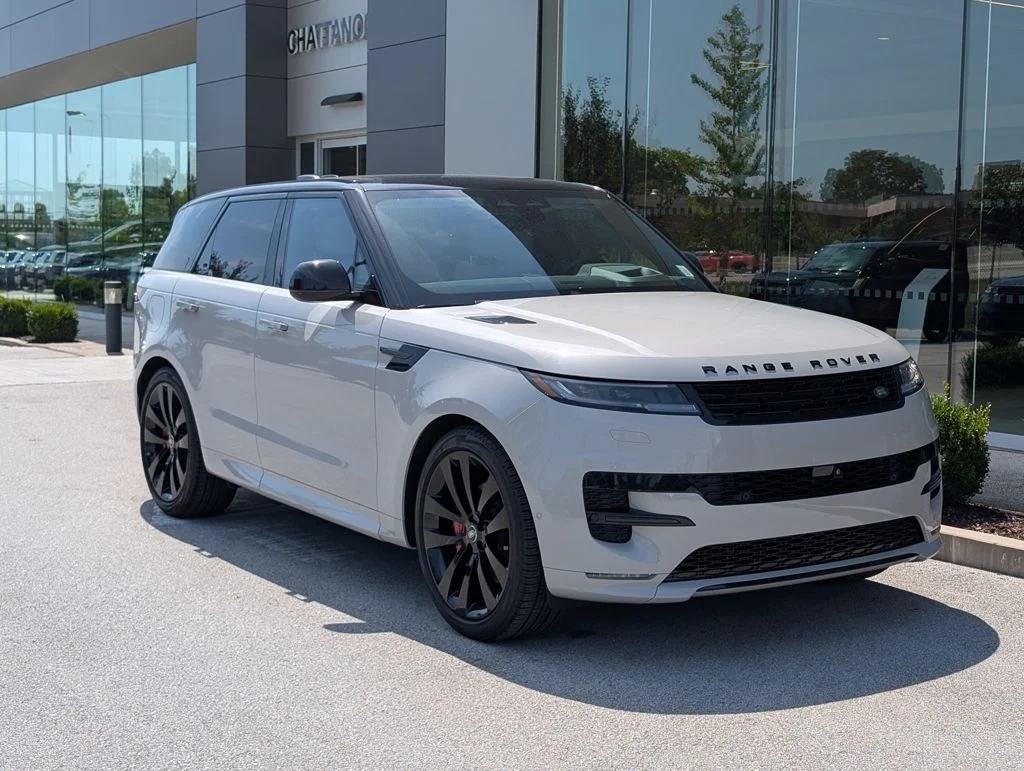 Certified Used 2024 Gray Land Rover Dynamic SE image 9