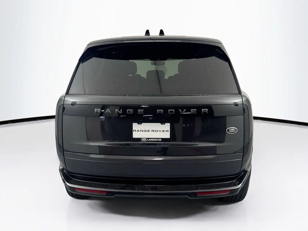 Certified Used 2023 Carpathian Grey Premium Metallic Land Rover SE image 6
