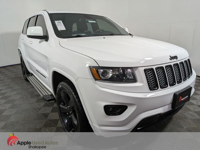 Used 2015 White Jeep Altitude image 1