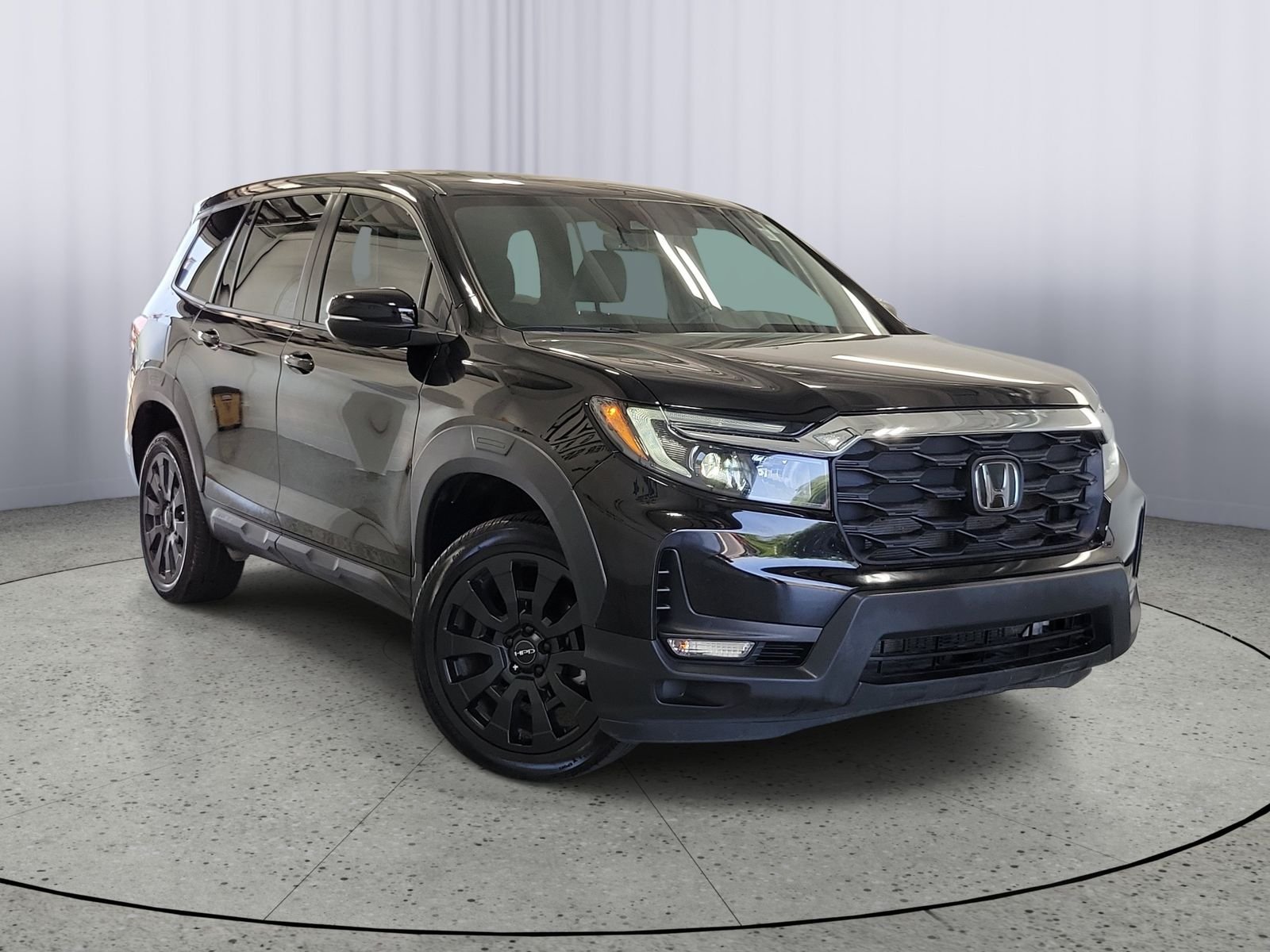 Used 2023 Black Honda EX-L image 1