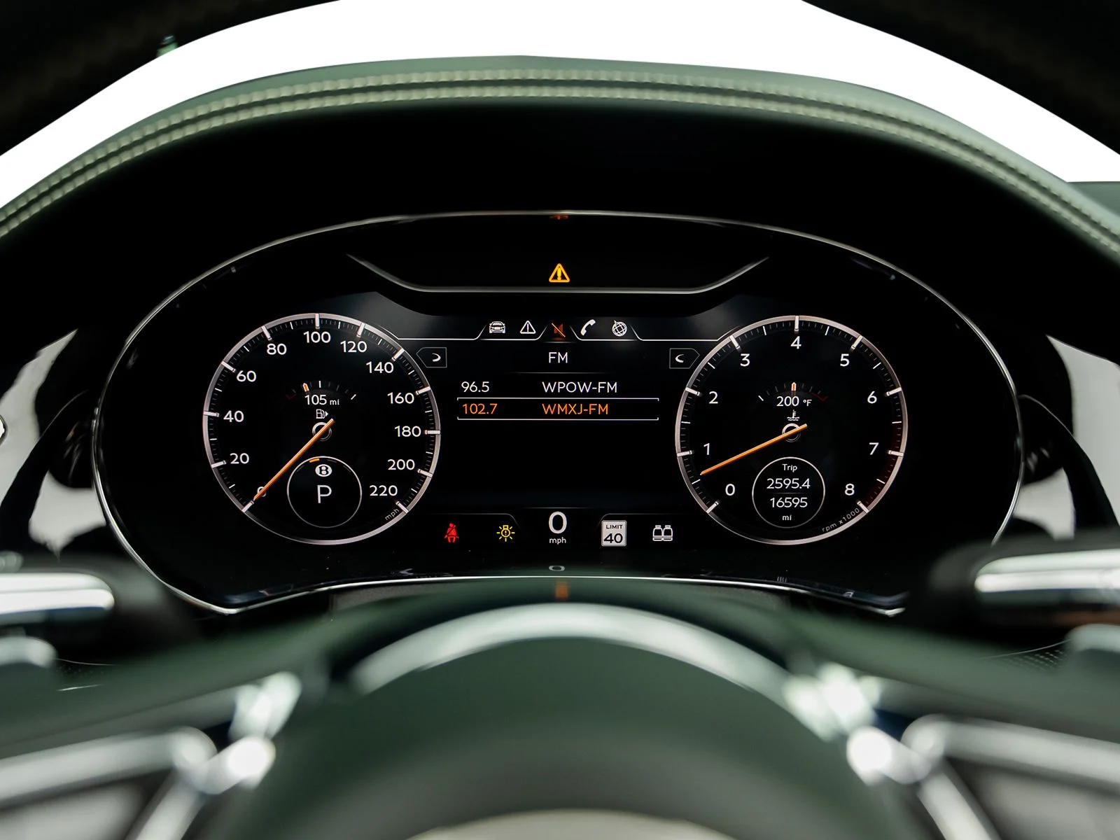 Used 2021 Green Bentley V8 image 45