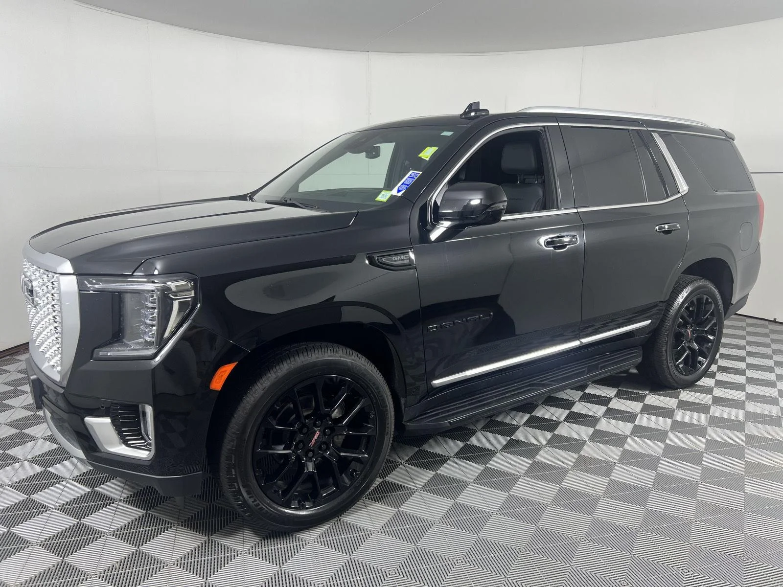 Used 2023 Onyx Black GMC Denali image 8