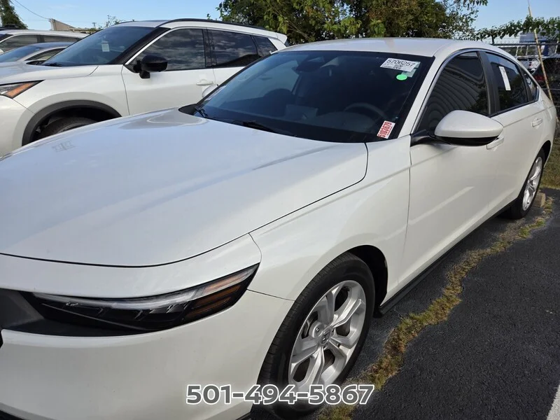 Used 2024 Platinum White Pearl Honda LX image 10
