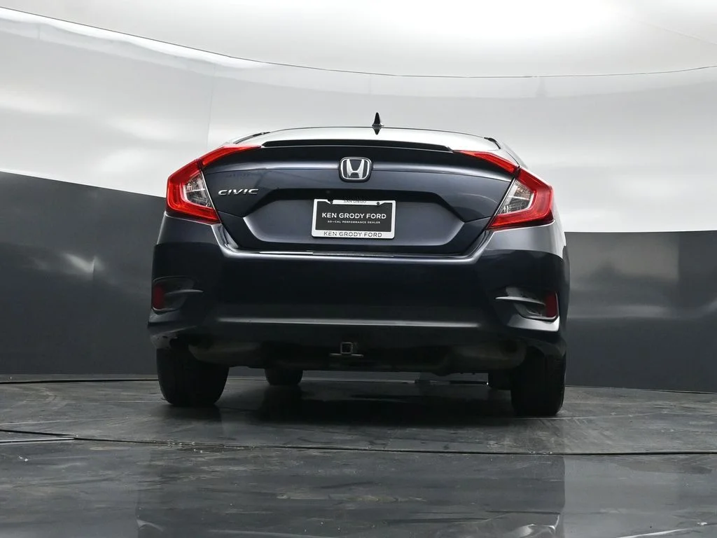 Used 2018 Blue Honda EX-T image 44
