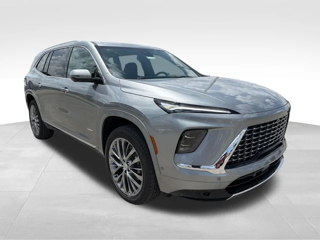 2026 Buick Enclave Avenir AWD's photo