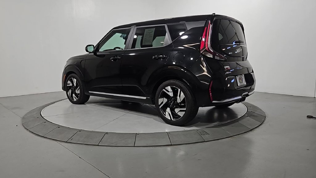 Used 2023 Black Kia GT-Line image 3