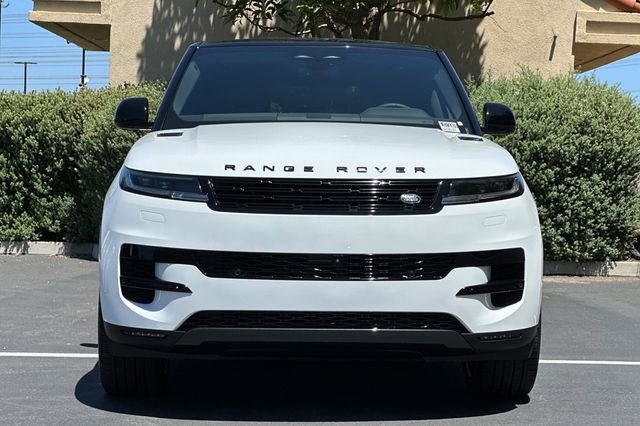 New 2026 Fuji White Land Rover SE image 8