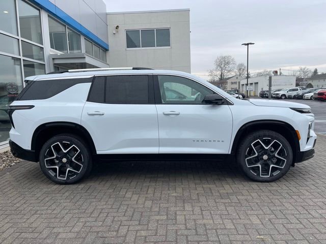 New 2026 Polar White Tricoat Chevrolet High Country image 8