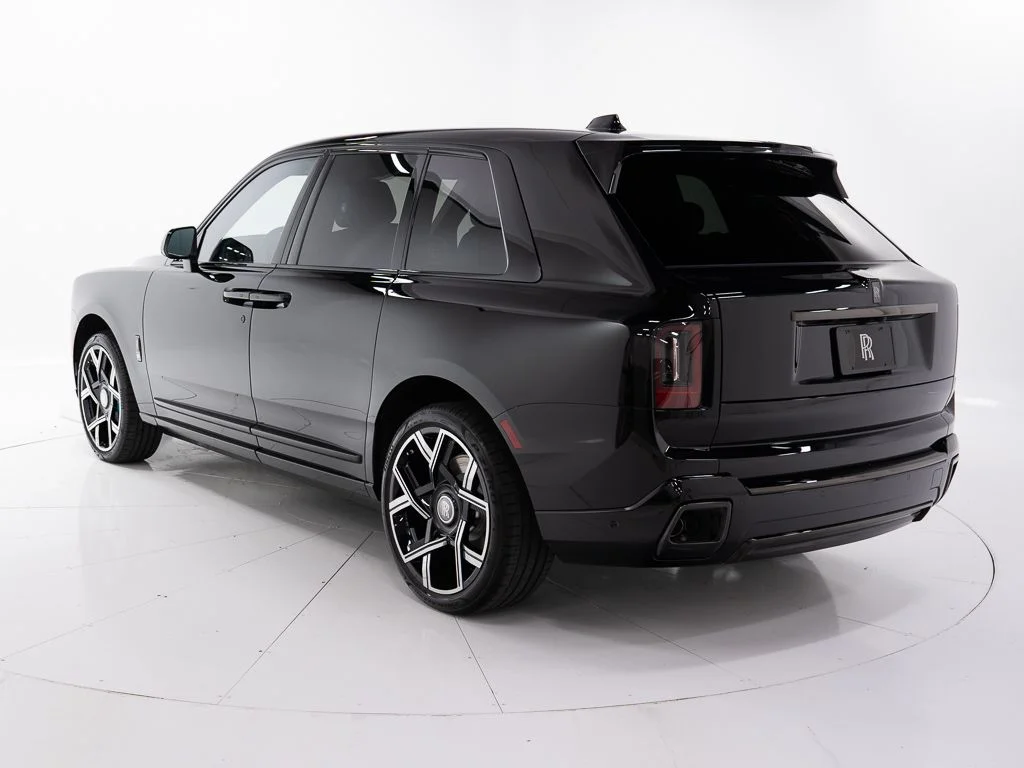New 2026 Black Diamond Rolls-Royce  image 3