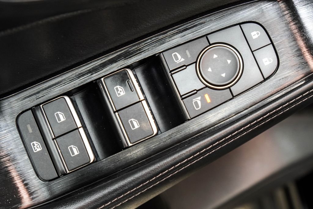 Used 2023 Black Nissan SL image 46