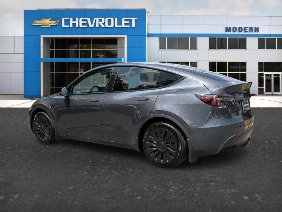 Used 2021 Midnight Silver Metallic Tesla Long Range image 3