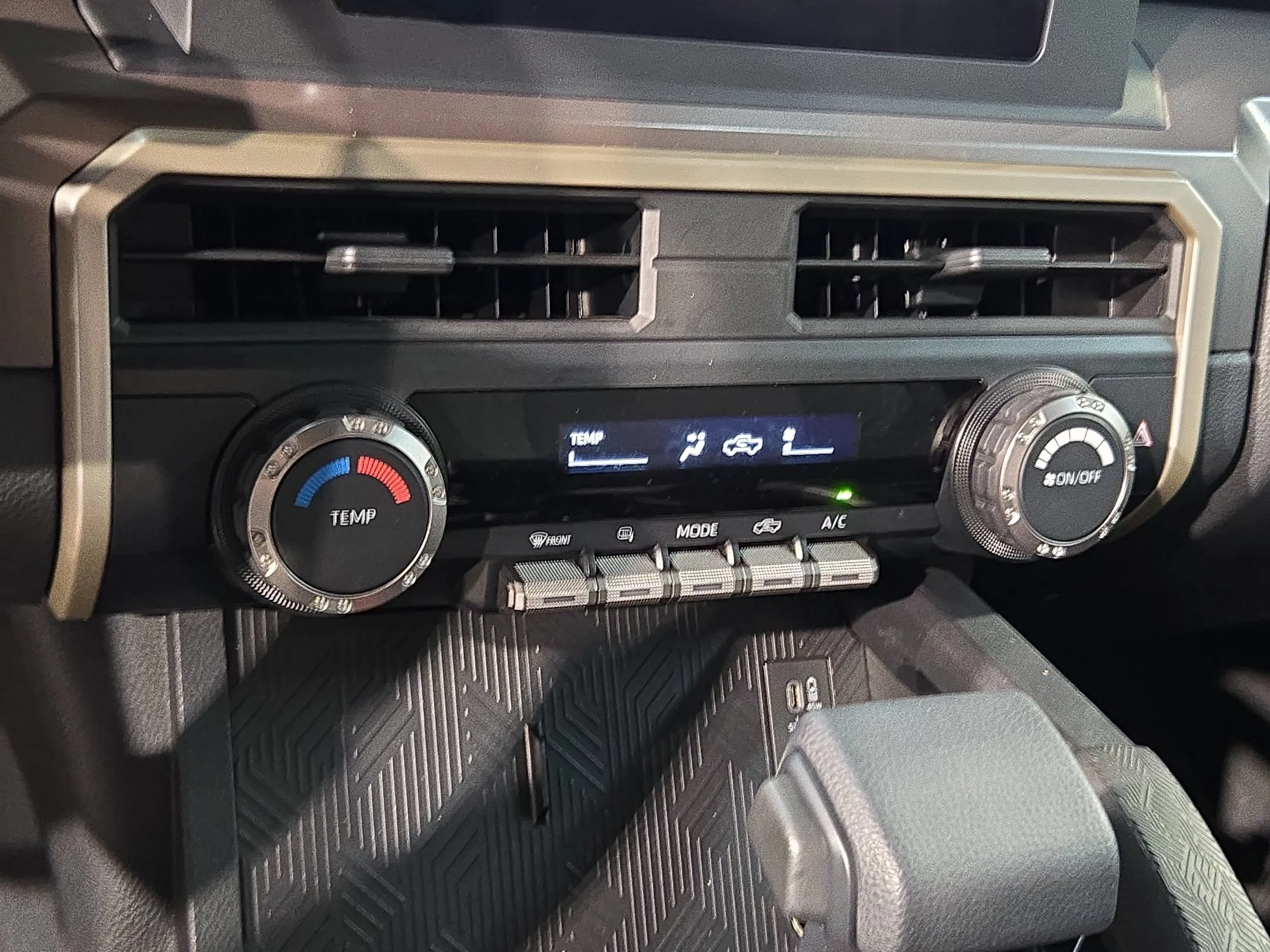 Certified Used 2025 Underground Toyota SR5 image 31