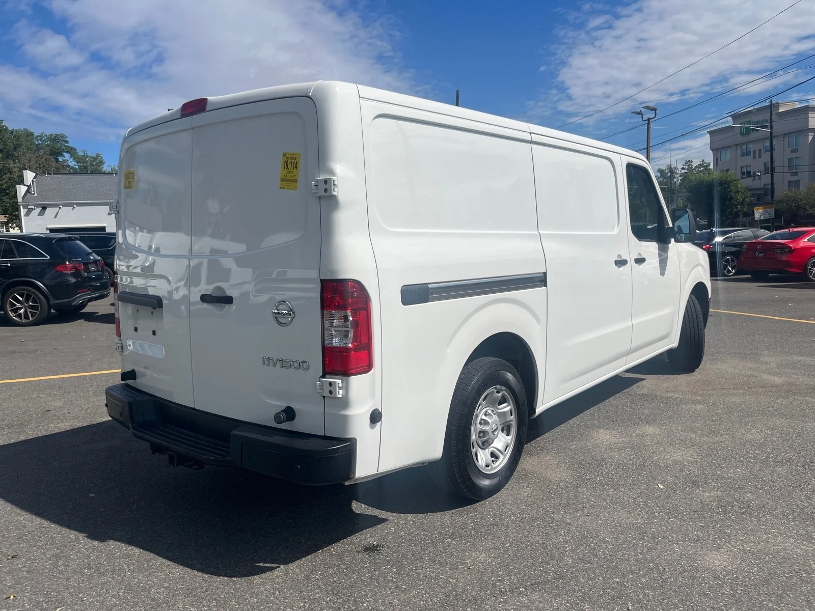 Used 2020 Glacier White Nissan SV image 7