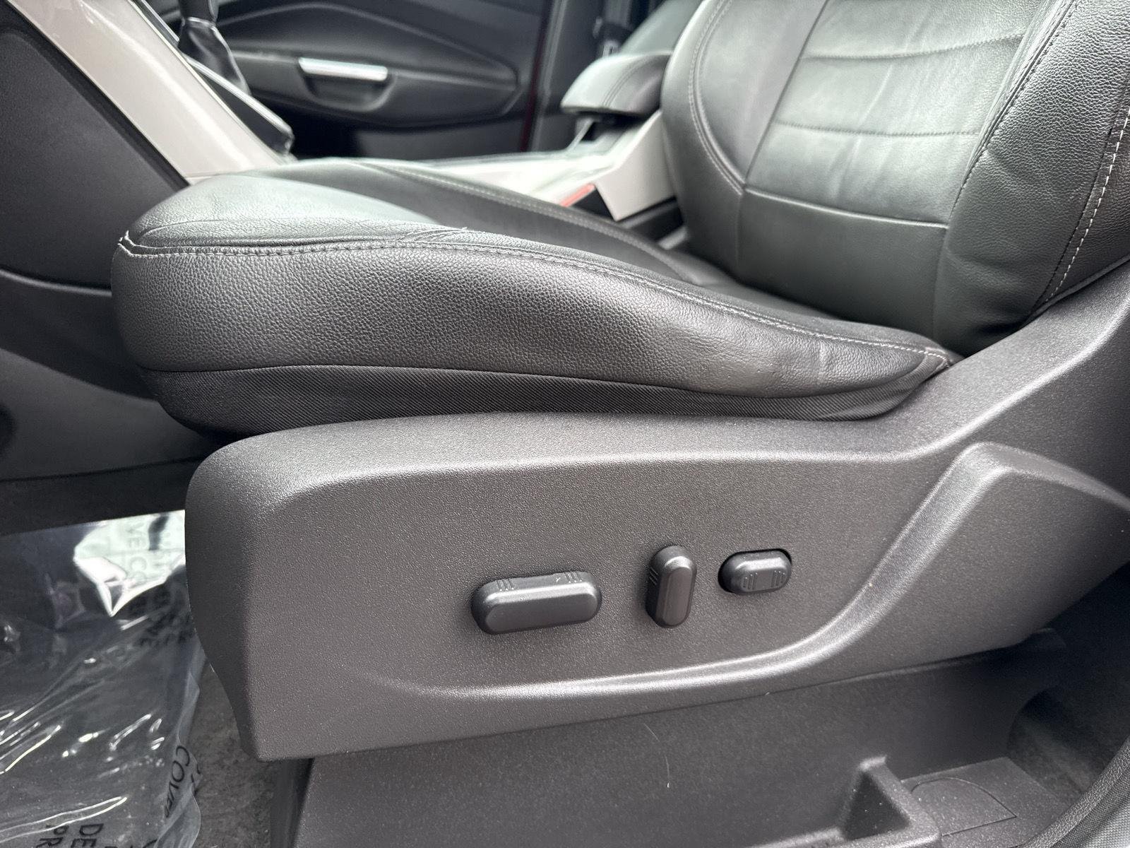 Used 2013 Ruby Red Metallic Tinted Clear Coat Ford SEL image 10