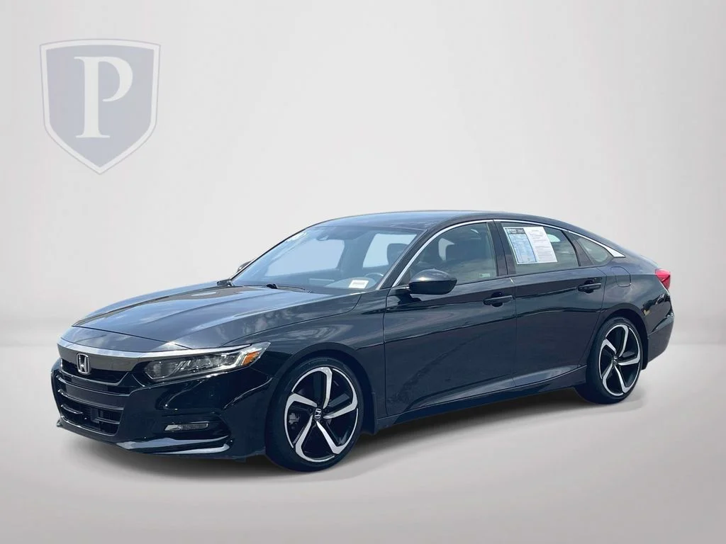 Used 2018  Honda Sport image 4