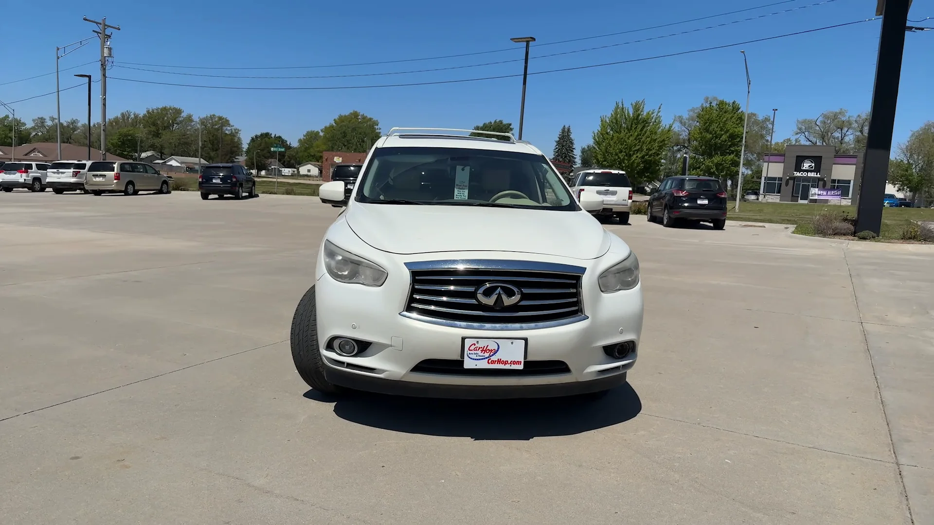 Used 2014 White INFINITI  image 2