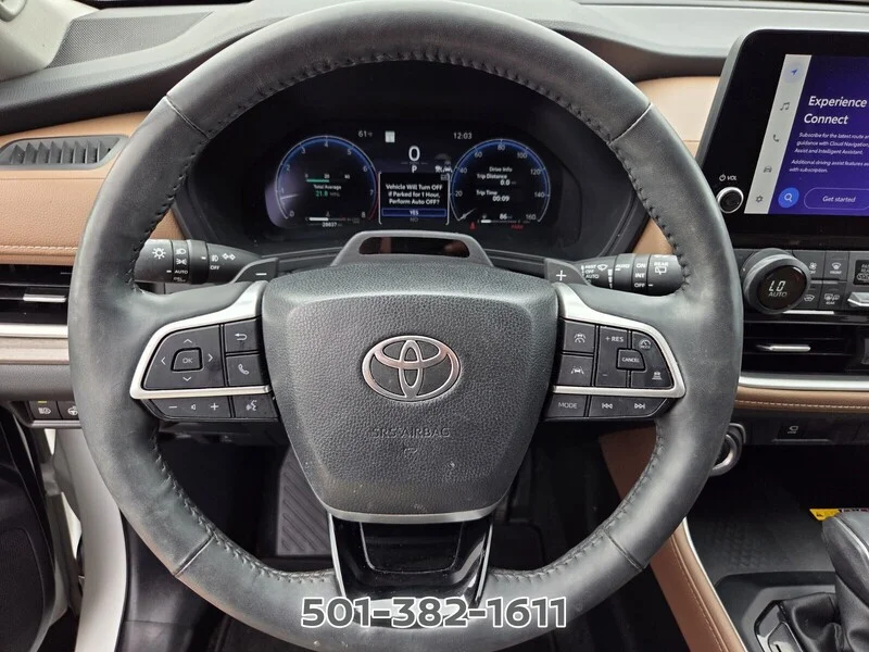 Used 2024 Pearl TOYOTA PLATINUM AWD image 31