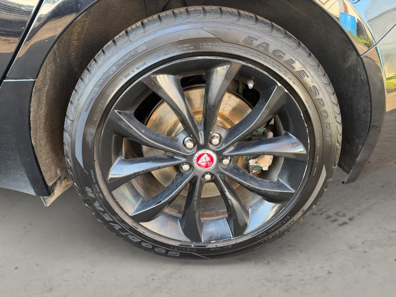 Used 2017 Ebony Jaguar 20d Premium image 10