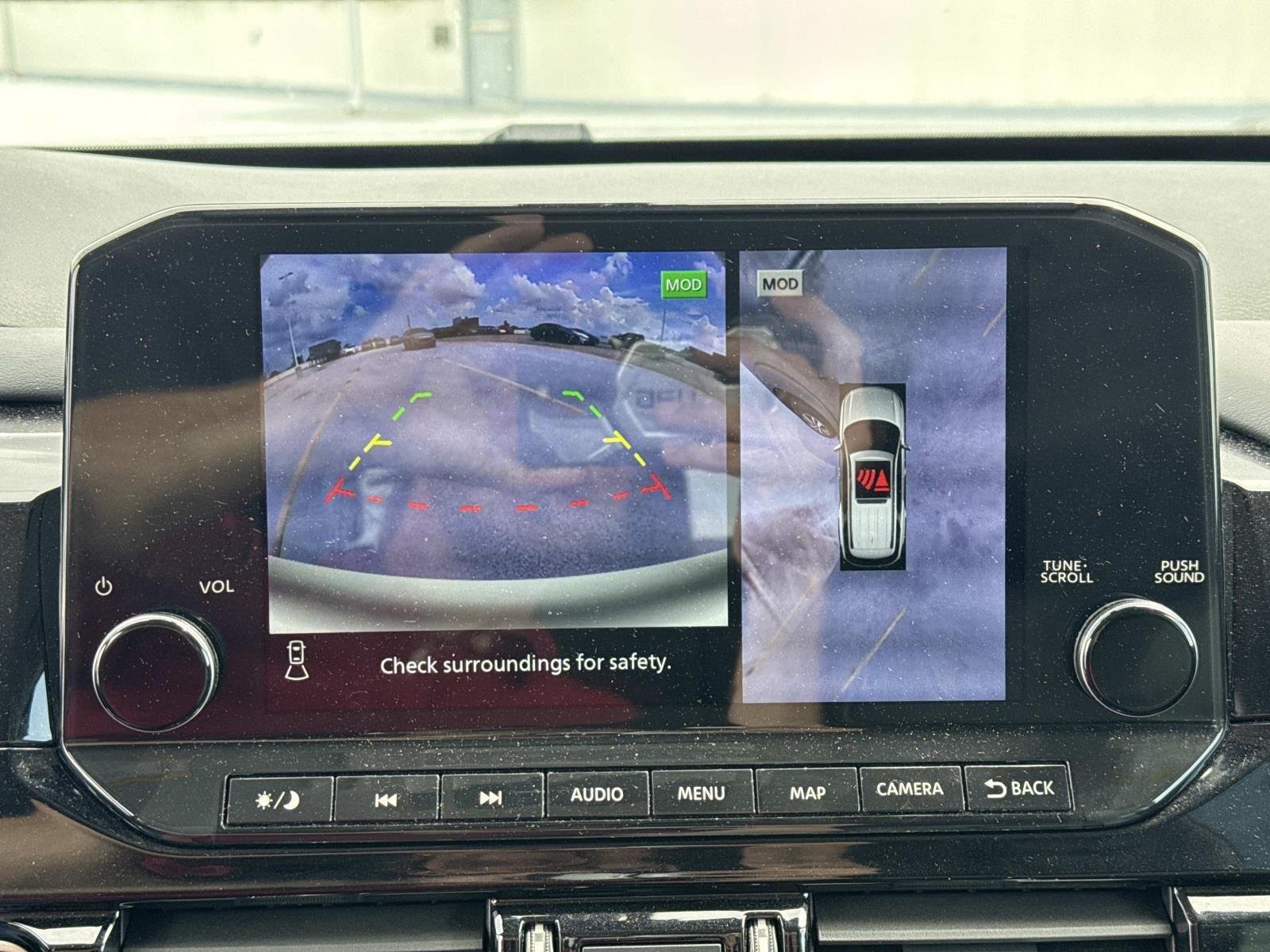 Used 2024 Super Black Nissan SL image 26