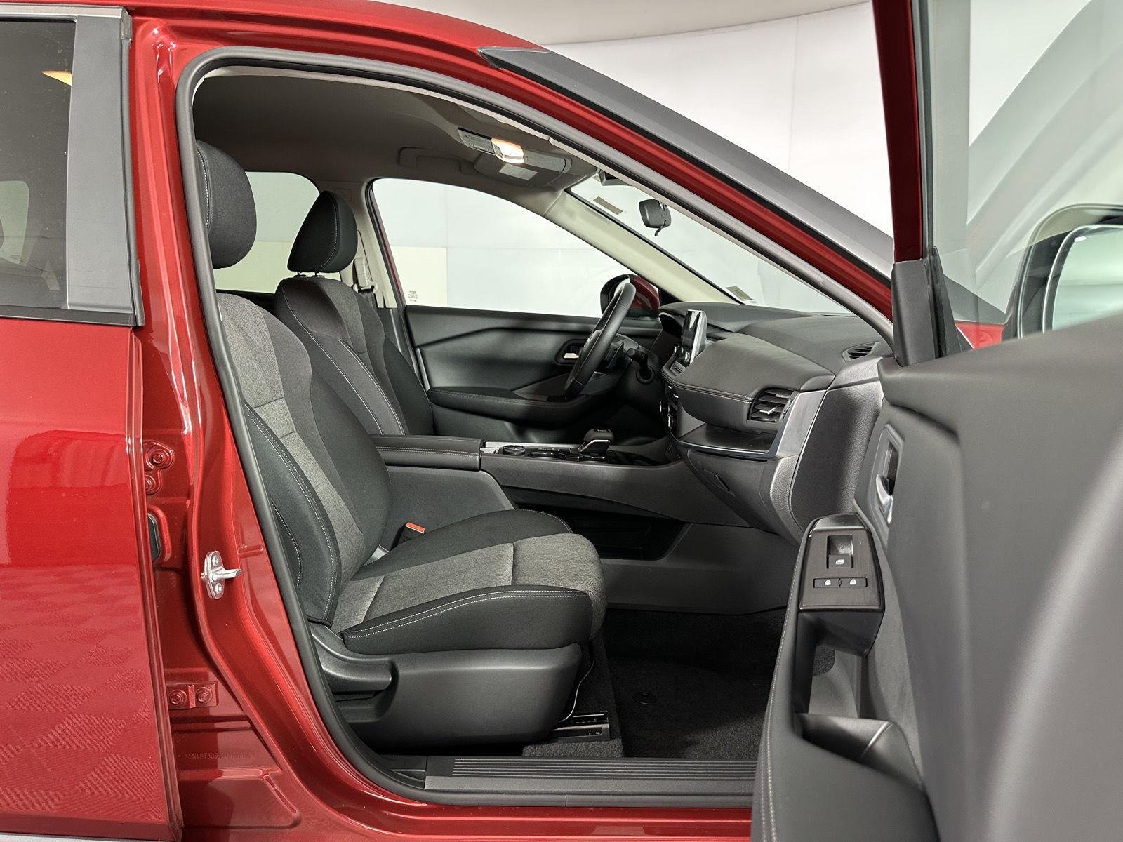 New 2026 Scarlet Ember Tintcoat Nissan SV image 30