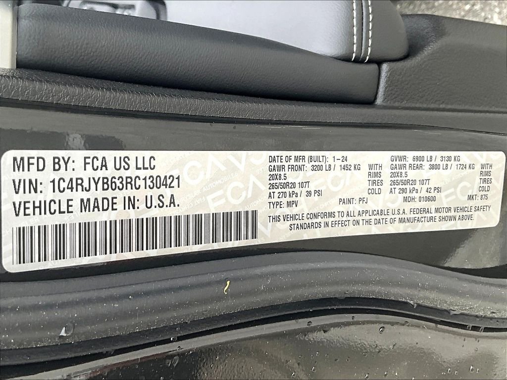 New 2024 Rocky Mountain Pearlcoat Jeep 4xe image 16