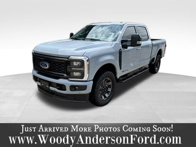 Used 2024 Gray Metallic Ford Lariat image 1