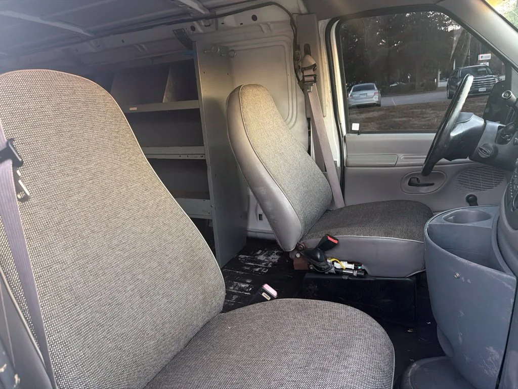 Used 1997 Oxford White Ford XL image 11