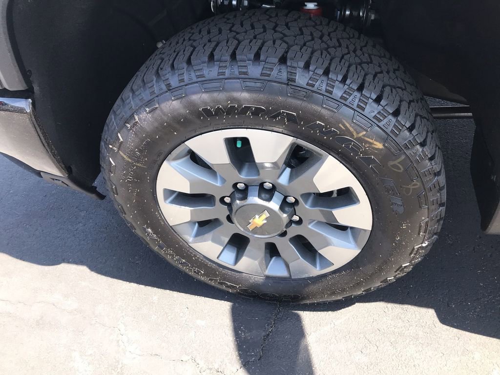 2026 Chevrolet Silverado 2500 HD Custom - Photo 10