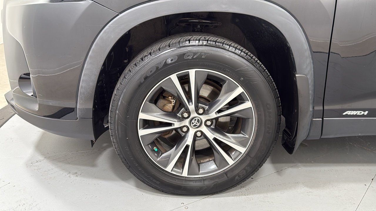 Used 2019 Black Toyota LE image 24