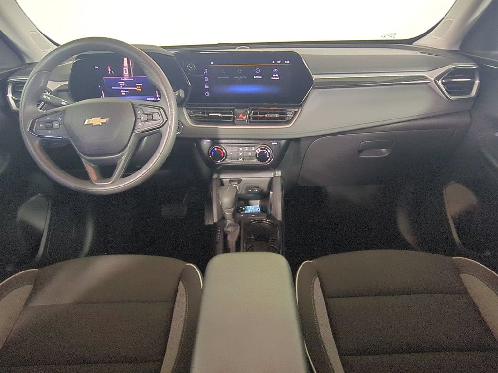 Used 2025 Black Chevrolet LT image 21