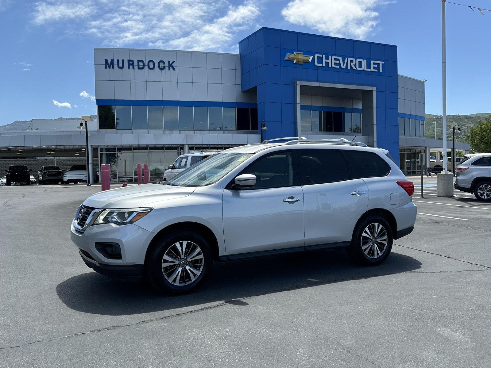 2018 Nissan Pathfinder SV 4WD's photo