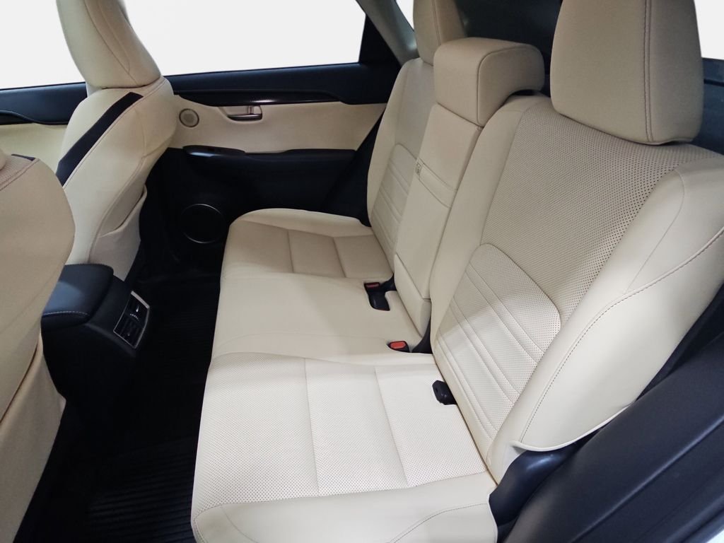 Used 2017 White Lexus 200t image 12