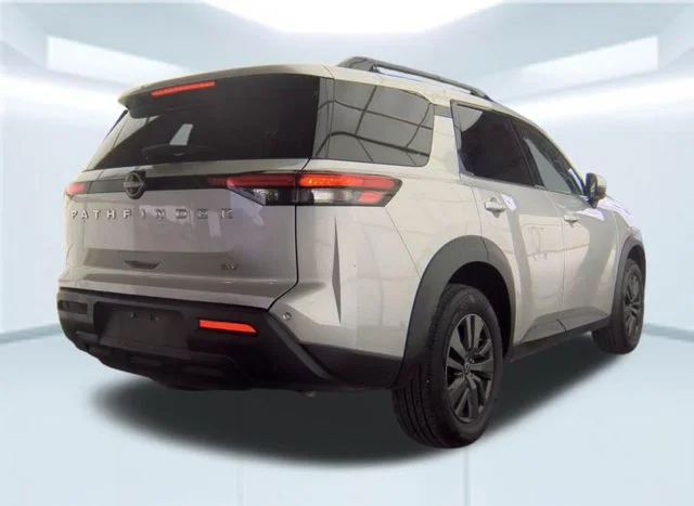 Used 2024 Silver Nissan SV image 7
