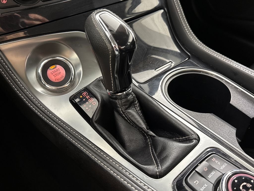Used 2020 Silver Nissan 3.5 SV image 19